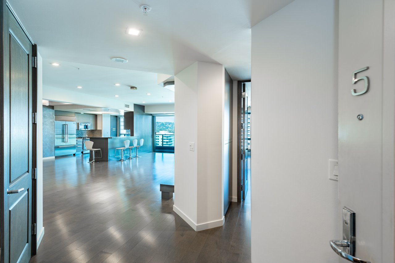 10490 Wilshire Blvd #1705