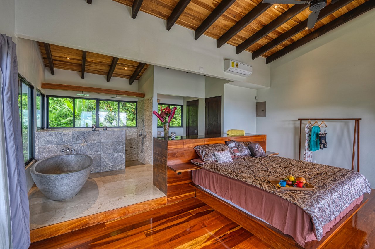 Beauty Villa- Ocean View in Uvita