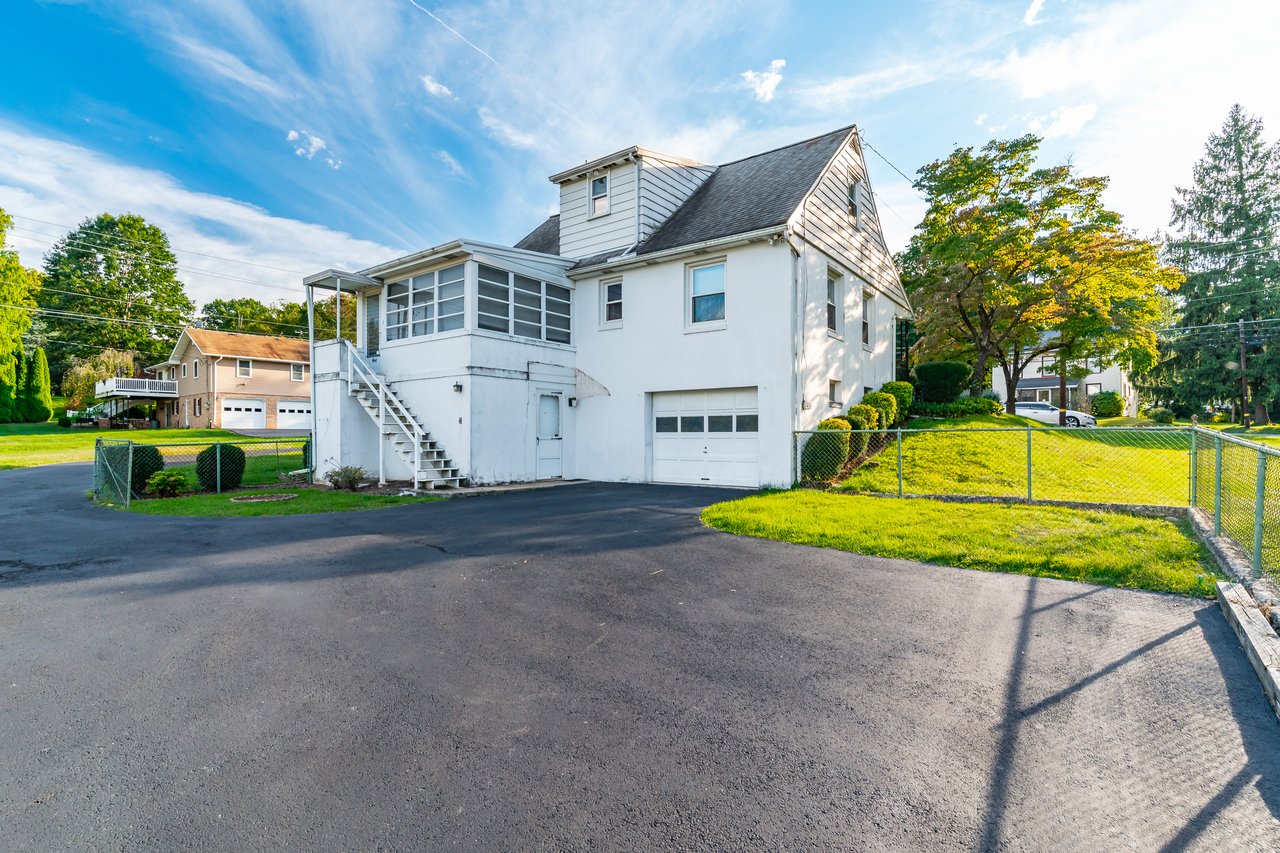 1839 Mauch Chunk Road