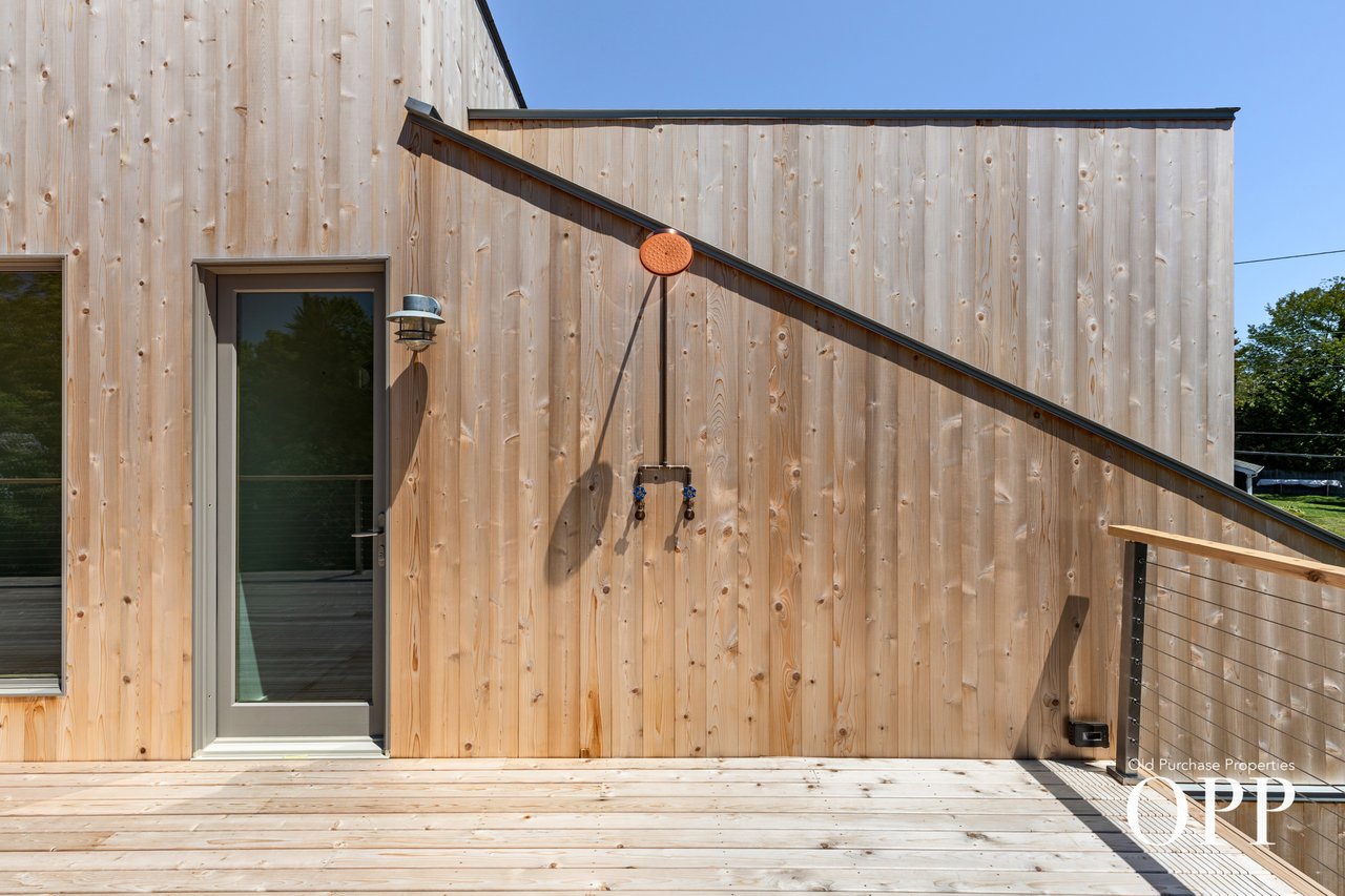 A REFINED ARCHITECTURAL STATEMENT