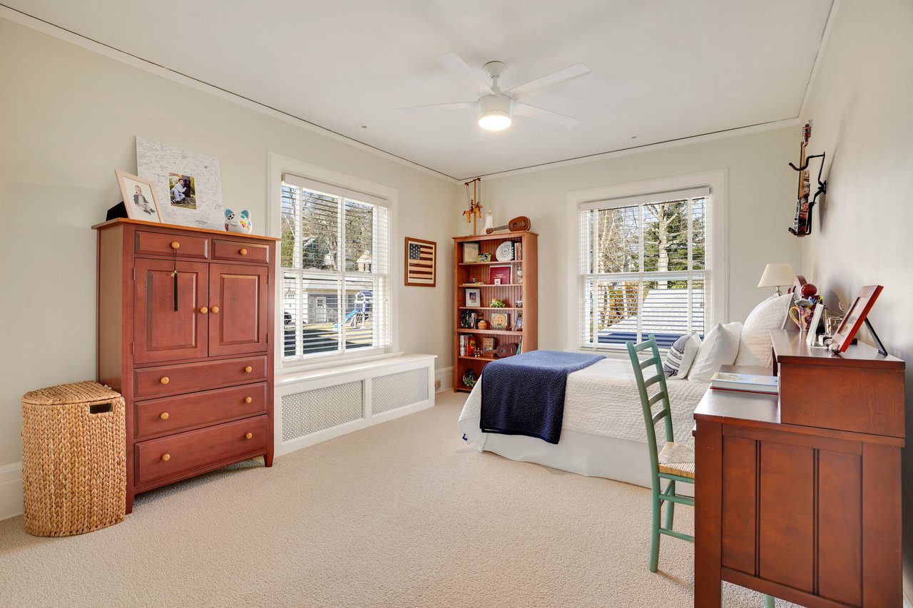 51 Curtis Pl
