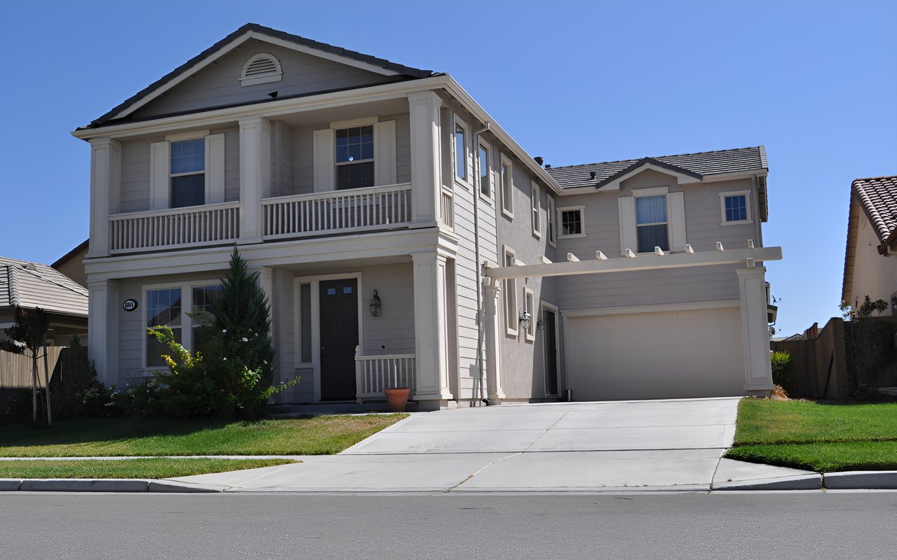 Short Sale in West Sacramento! 3855 Otay St. West Sacramento, CA 95691
