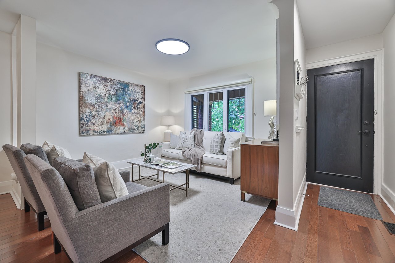 SOLD; Prime Humewood Locale!