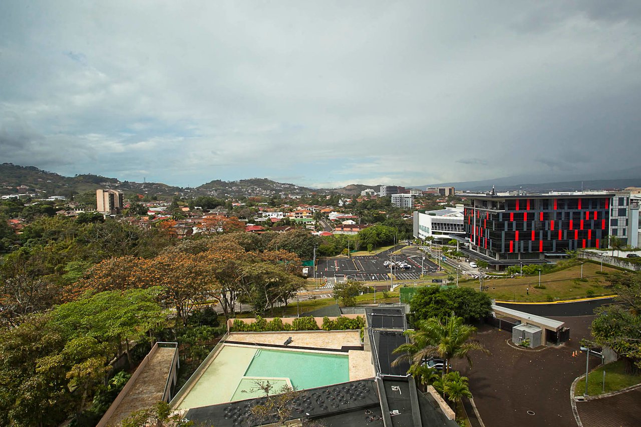 Classic Luxury View Condo, Escazu, San Jose