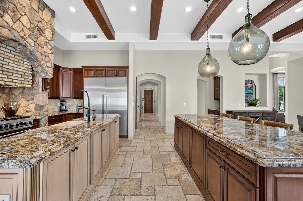 5807 E ORANGE BLOSSOM Lane