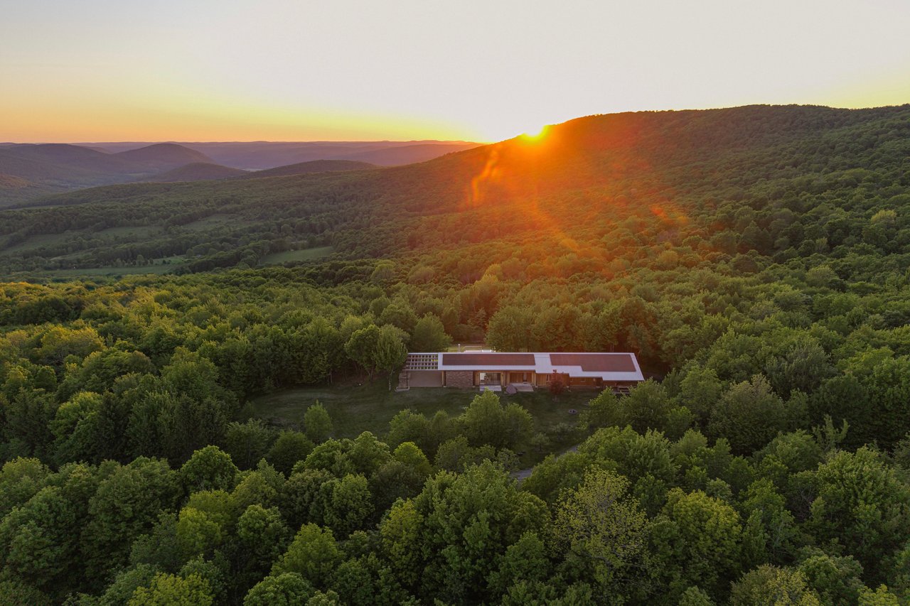 What It’s Like to Live 15 Minutes From a Ski Mountain