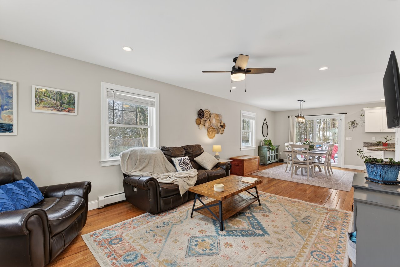 12 Robinson Rd, Scarborough