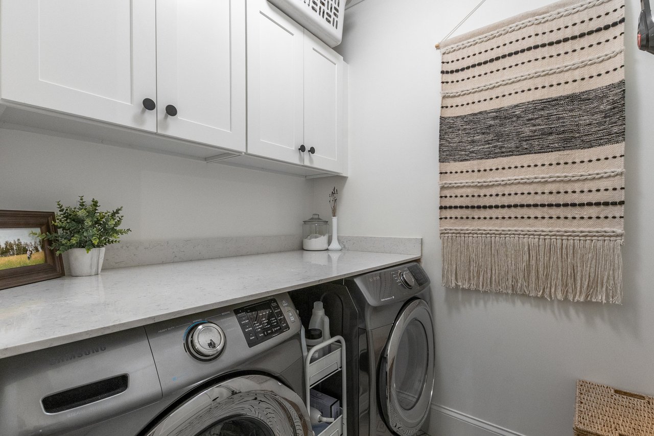 1273 Bernadette Lane NE