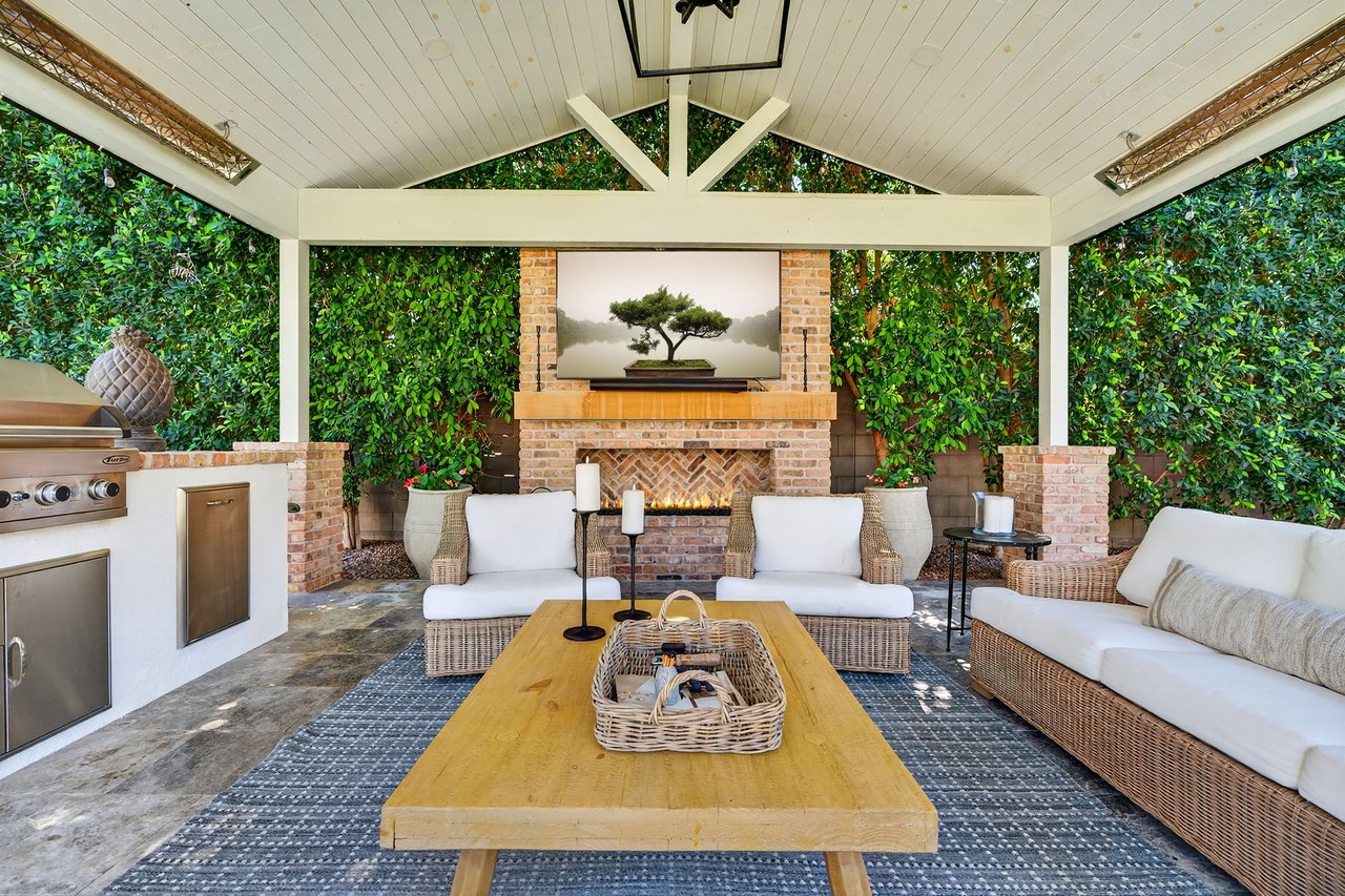 5217 E CALLE REDONDA