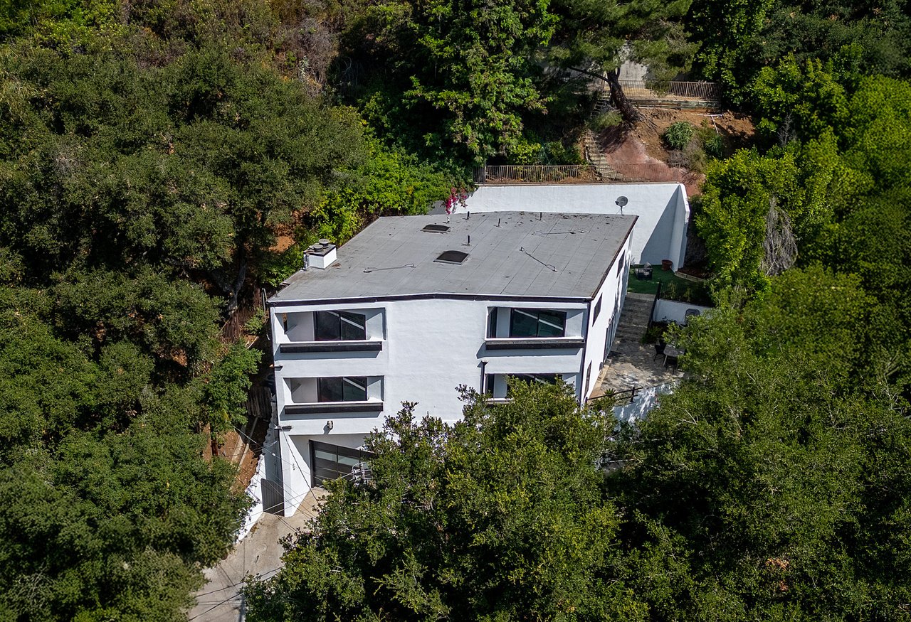 8155 Willow Glen Rd.