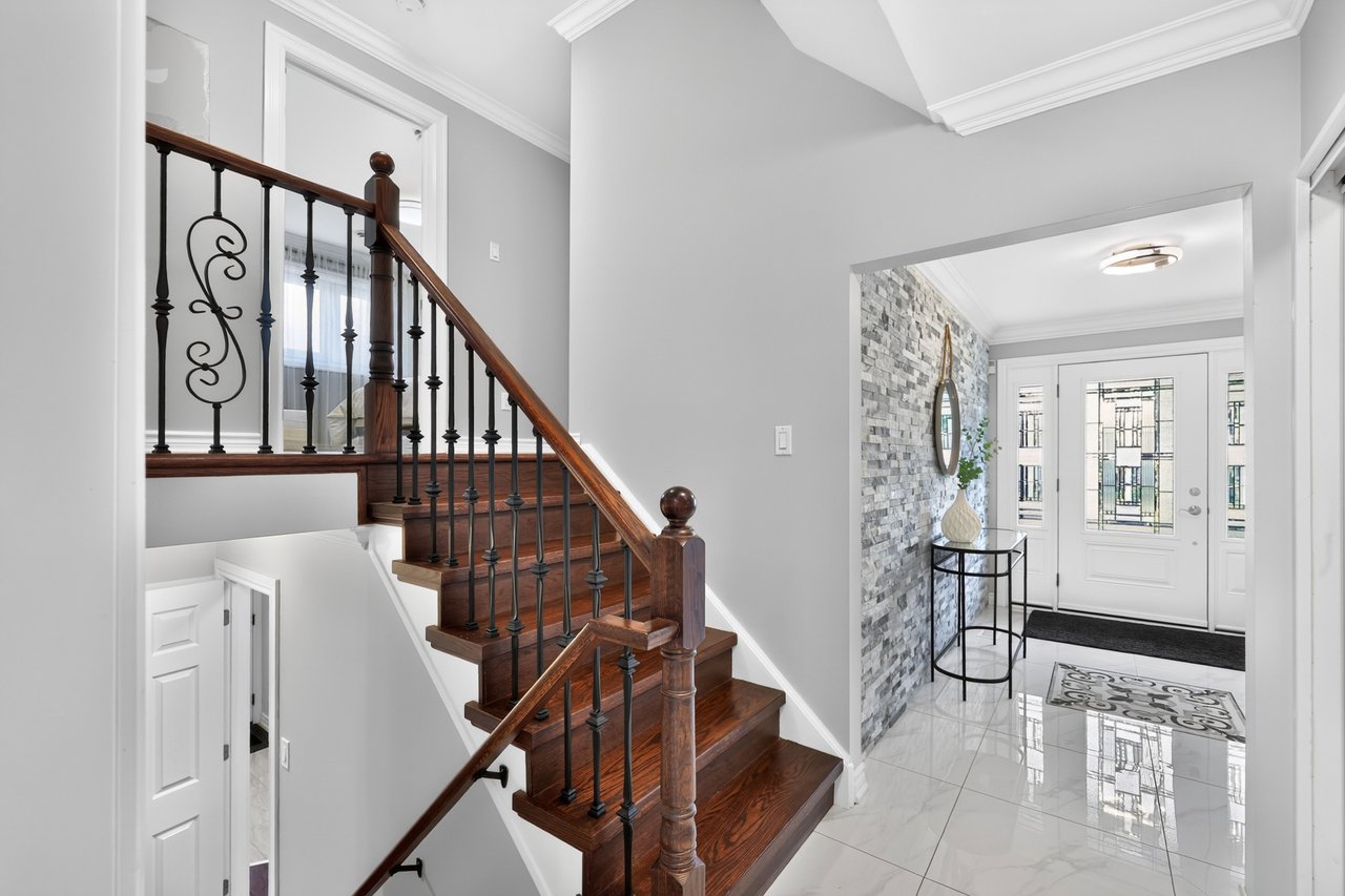1873 Briarcrook Cres