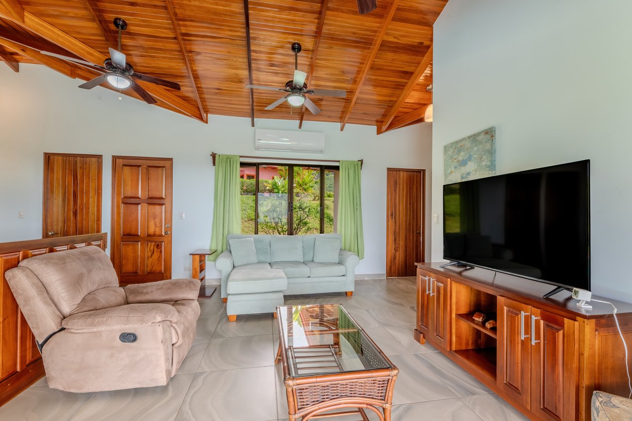 Casa Jean, Window of the Soul 