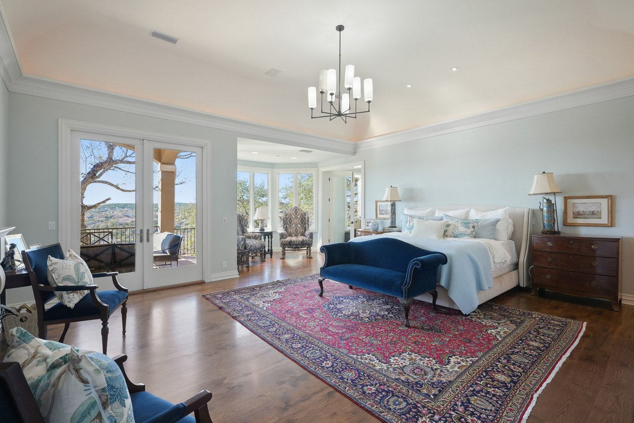 3800 Hunterwood Point