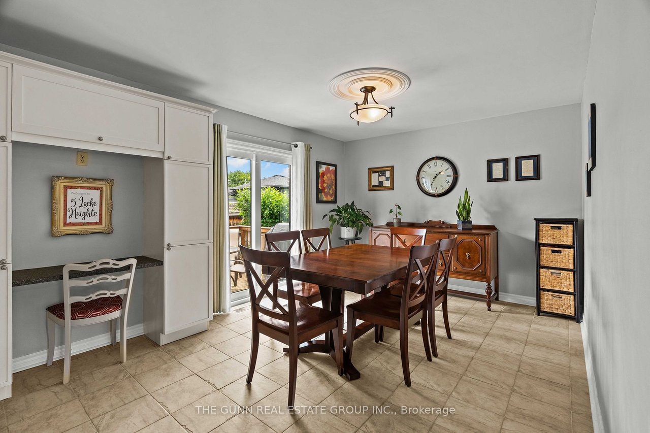 5 Locke Hts