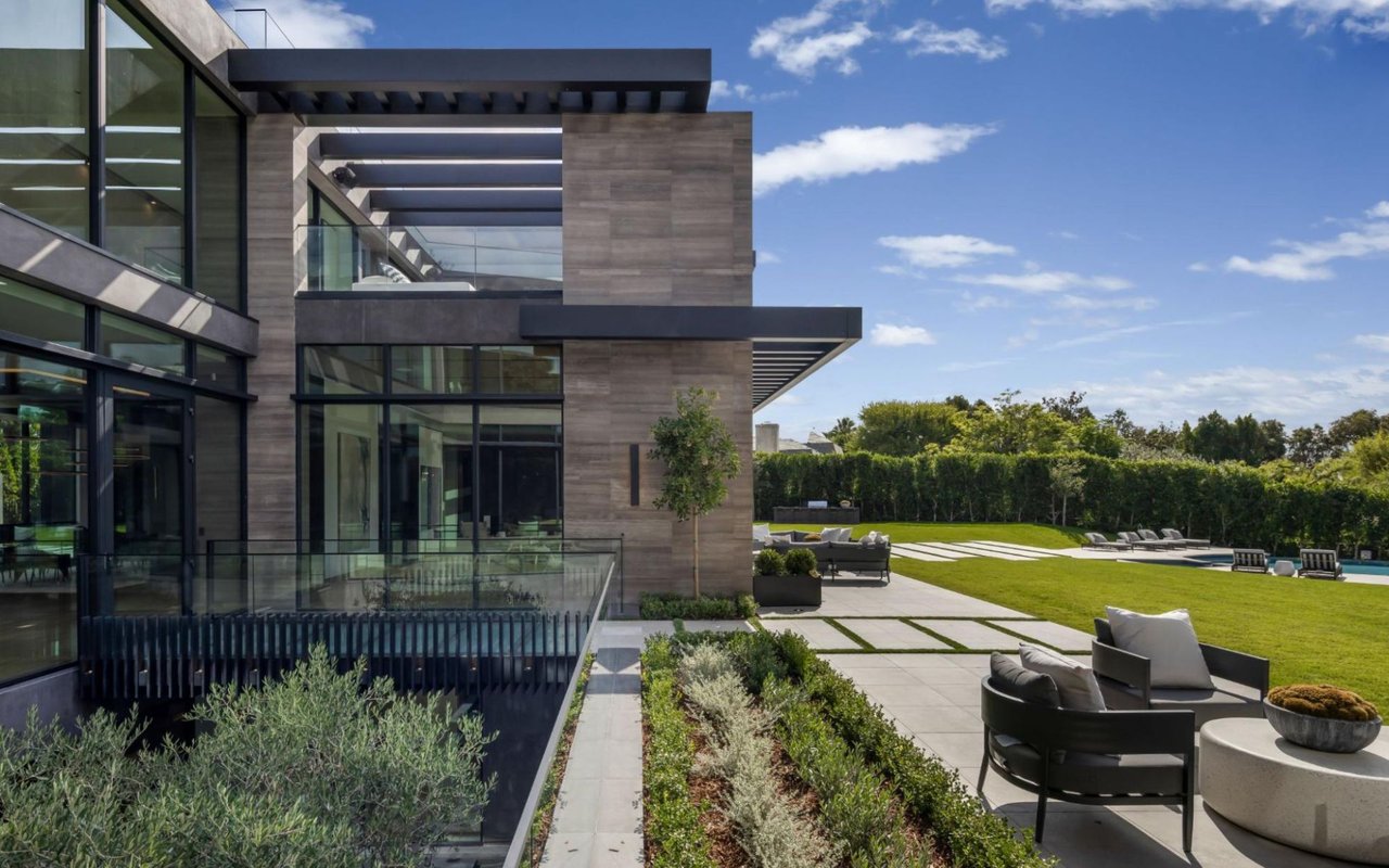 The Beverly Hills, CA Ultra-Luxury Market: What You Need to Know