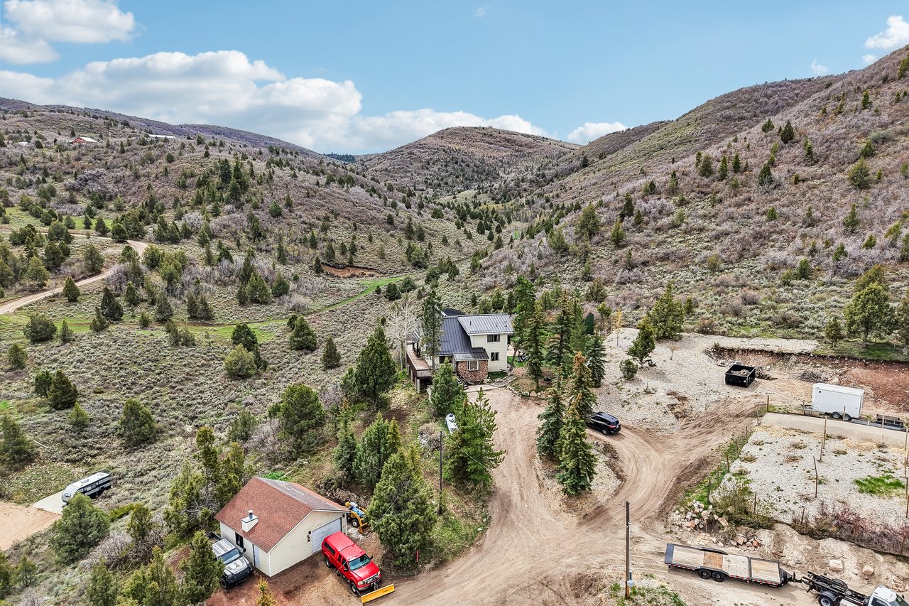 1538 Country Cir