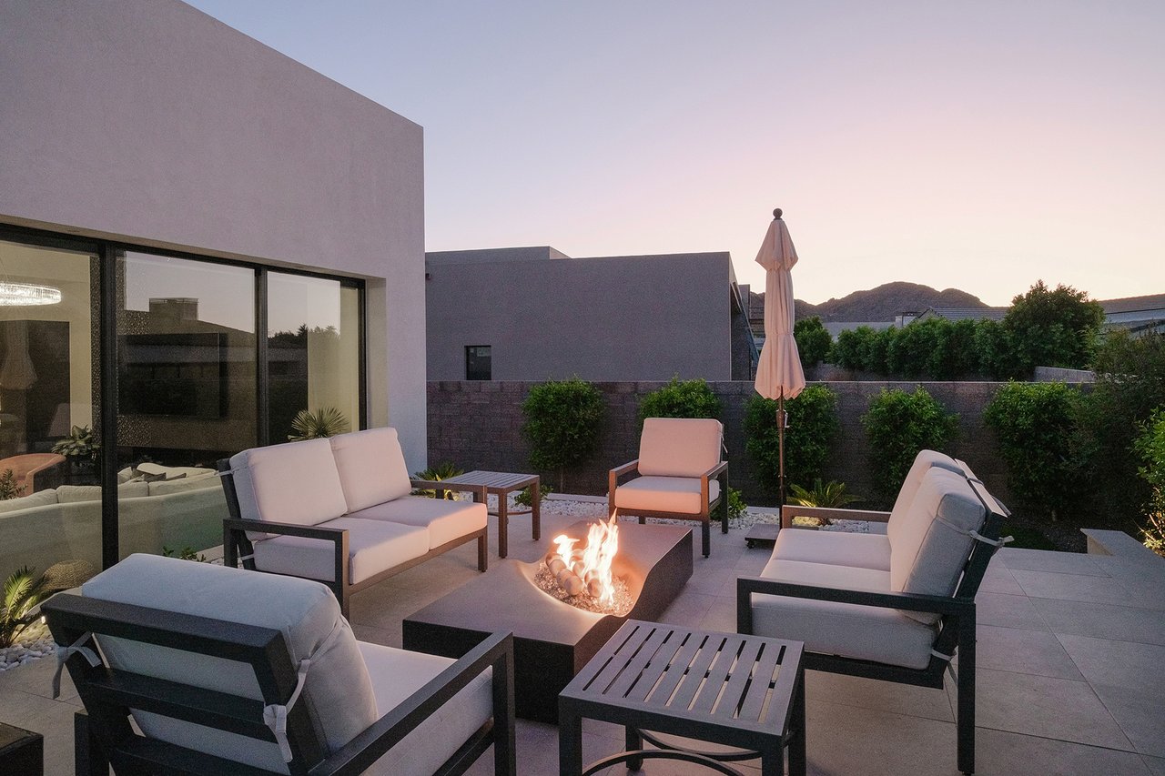 6914 E Cactus Wren Road