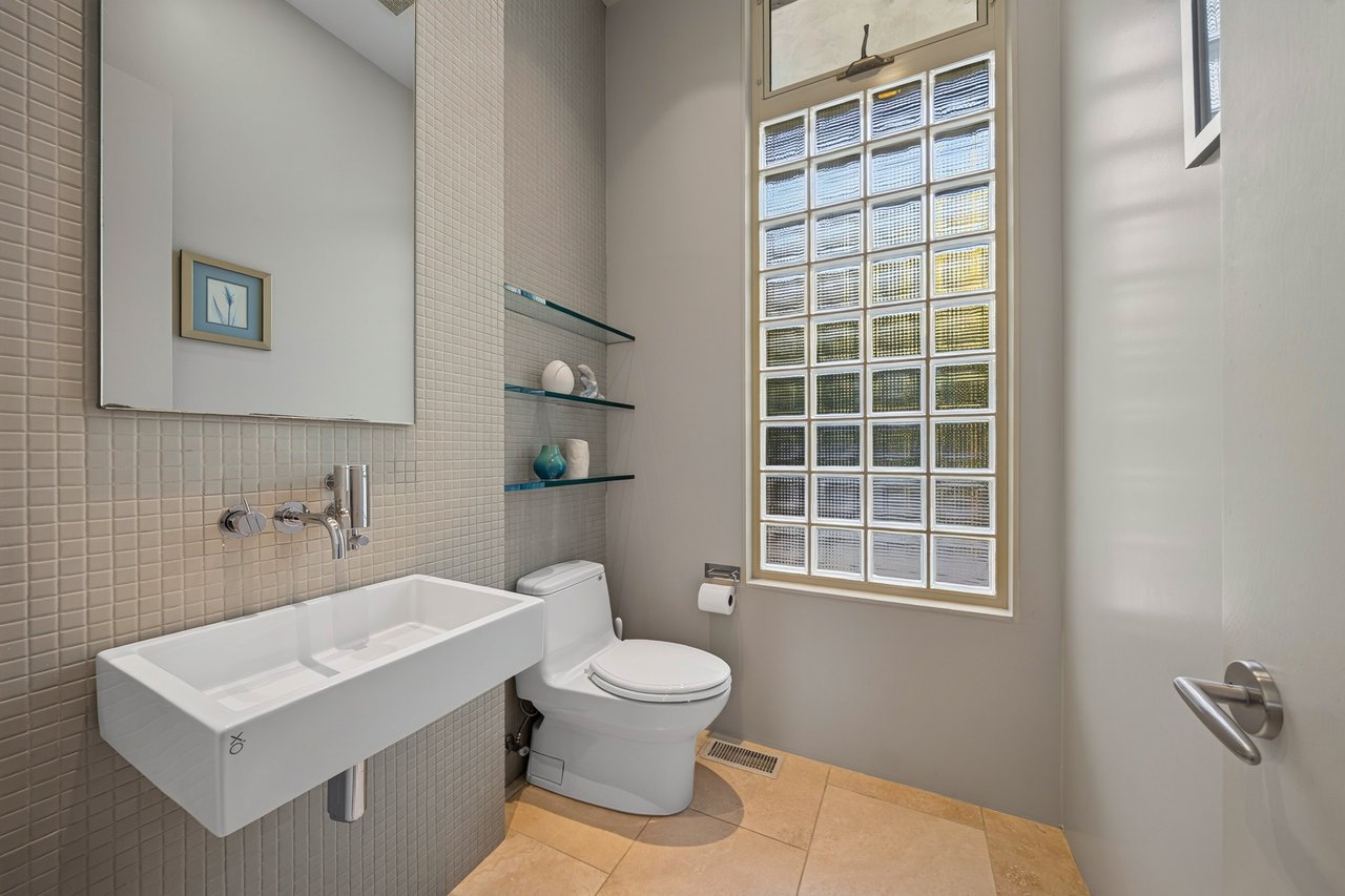 Dramatic Contemporary Architecture and Golden Gate Bridge Views