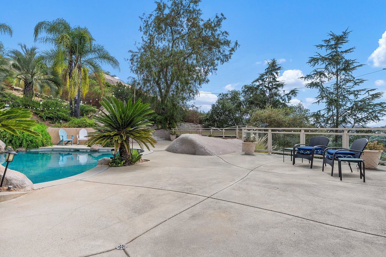 28521 Gladstone Court