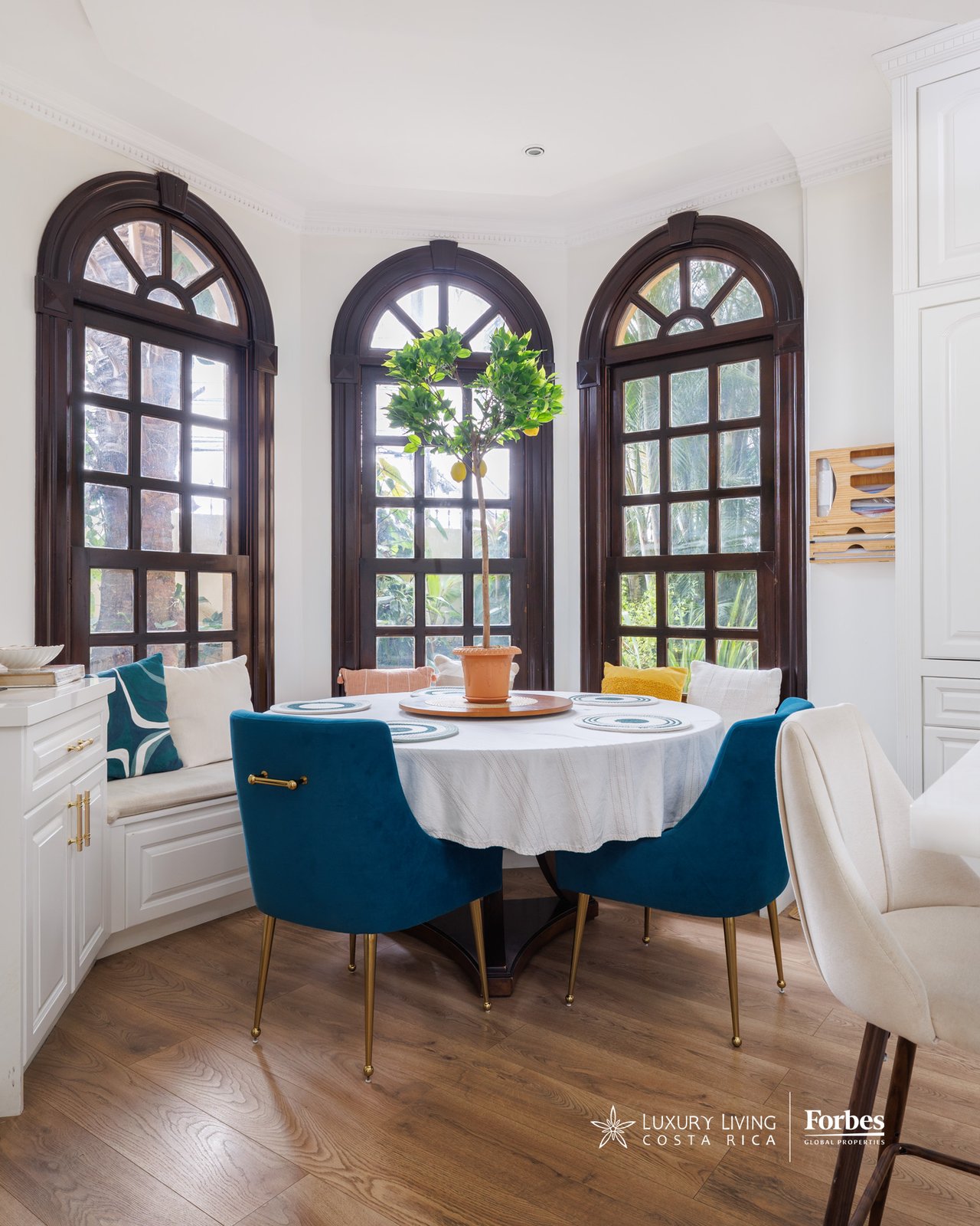 21560 - Casa Grand Court | Residence with Tennis Court in Moravia