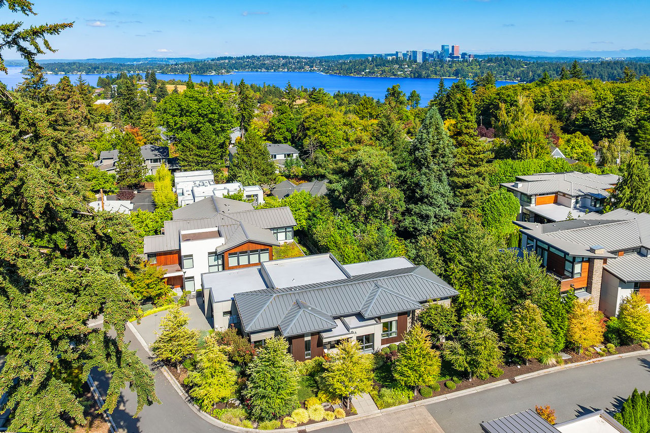 8270 SE 31st Street, Mercer Island