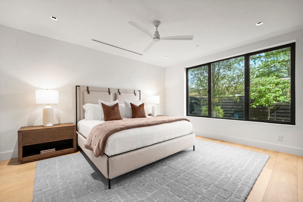 2503 Westlake Dr #201