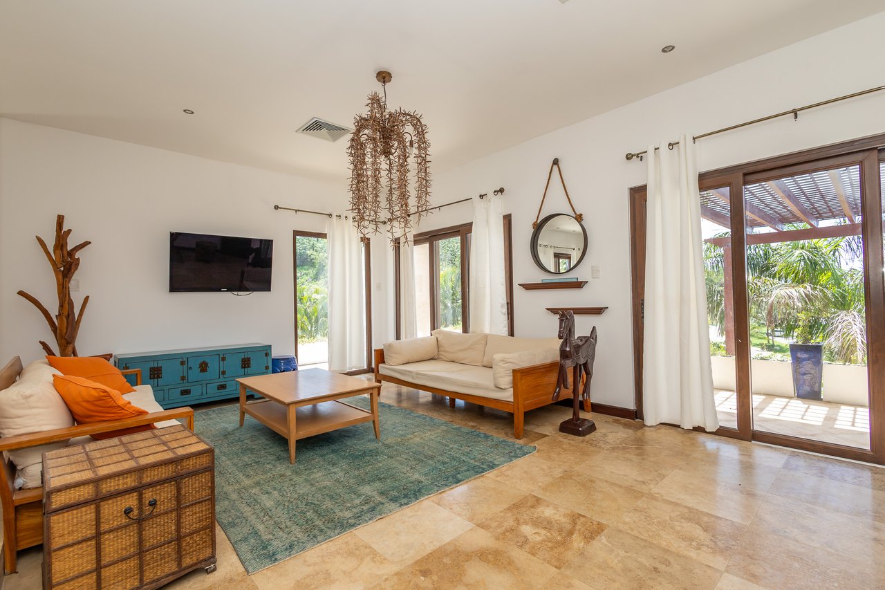 Pearl Ct., Villa 1103