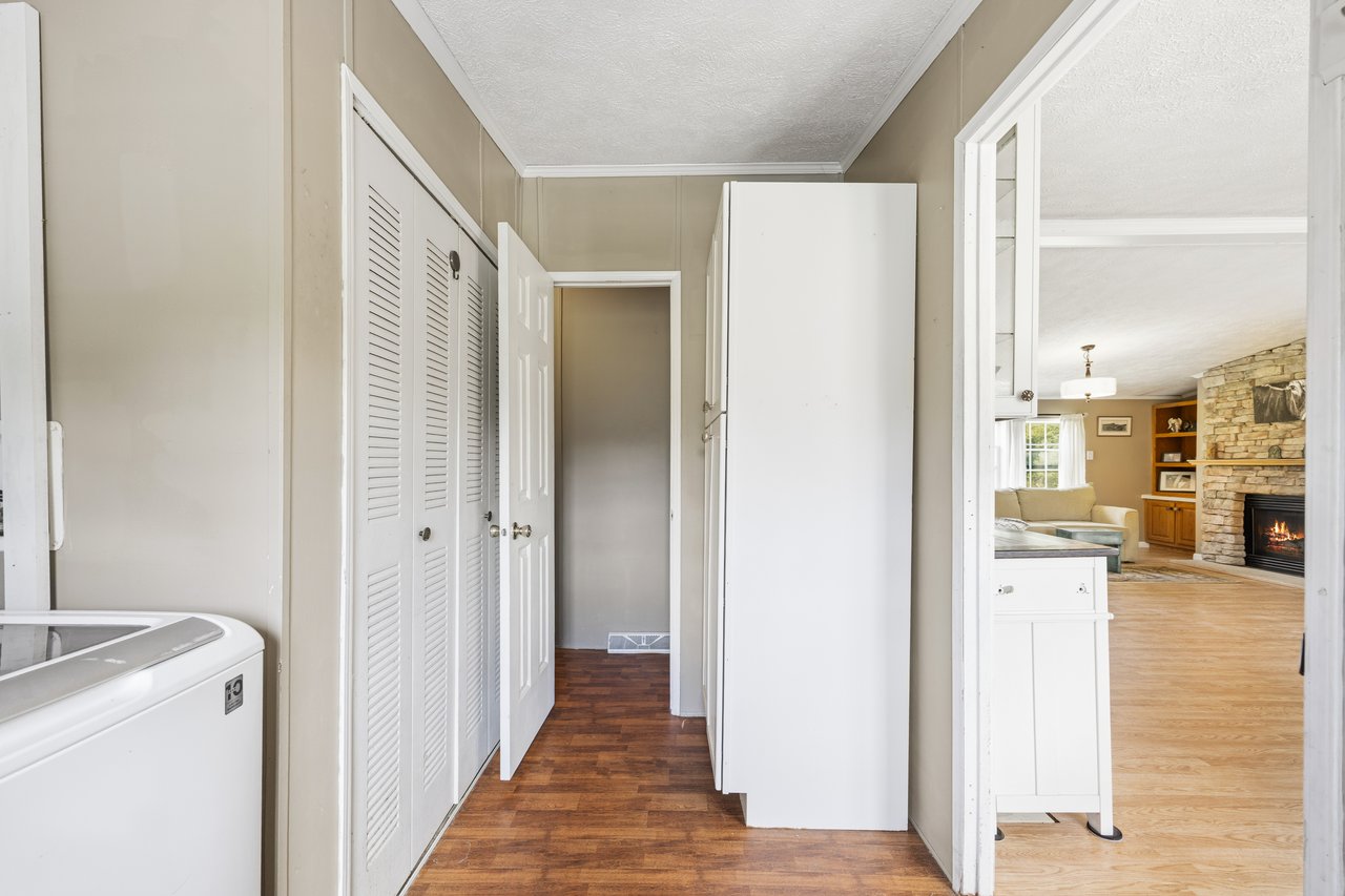 405 E Road