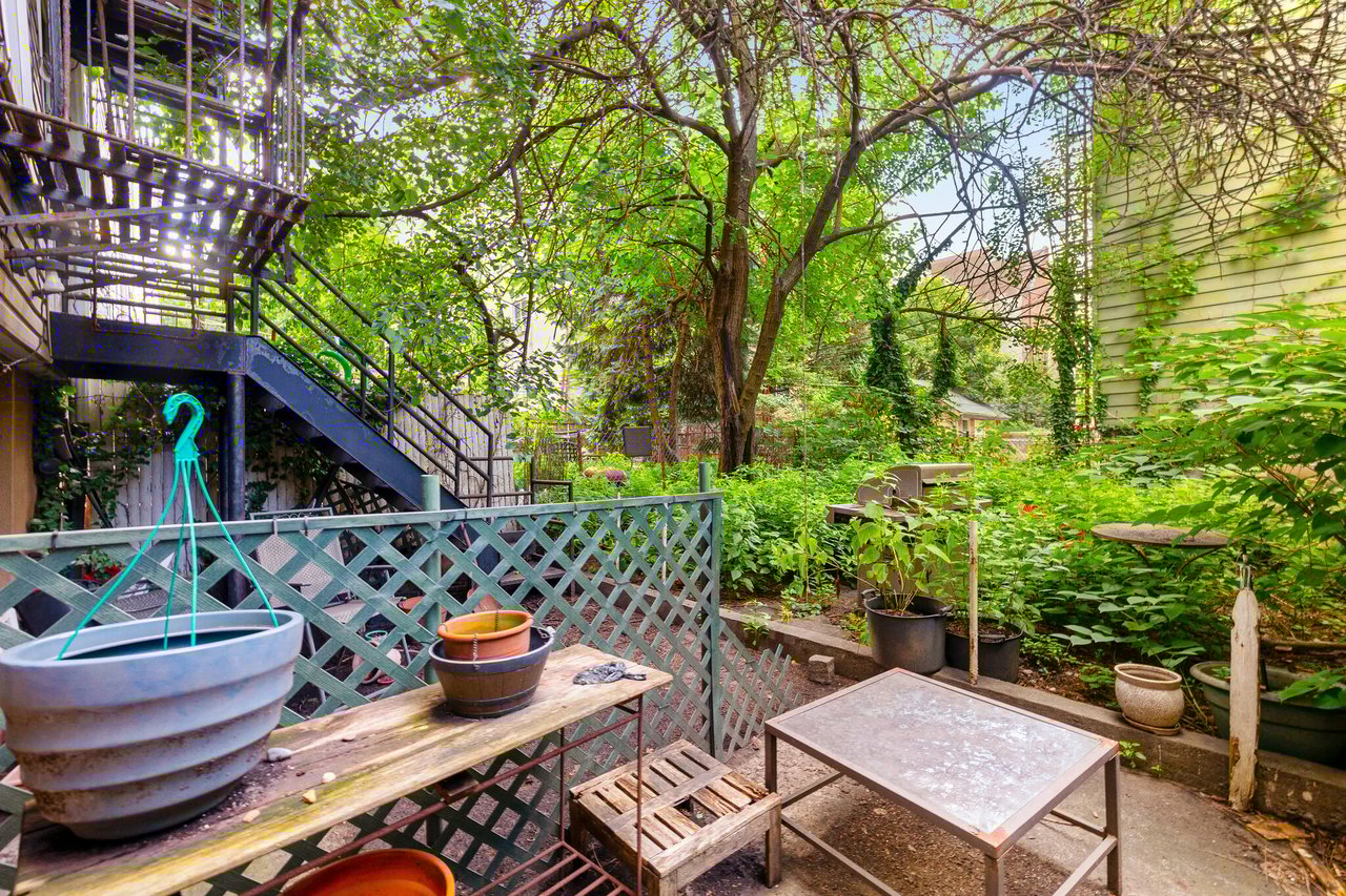 196 Nassau Avenue