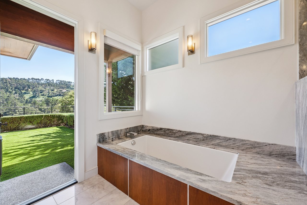 7536 Canada Vista Way