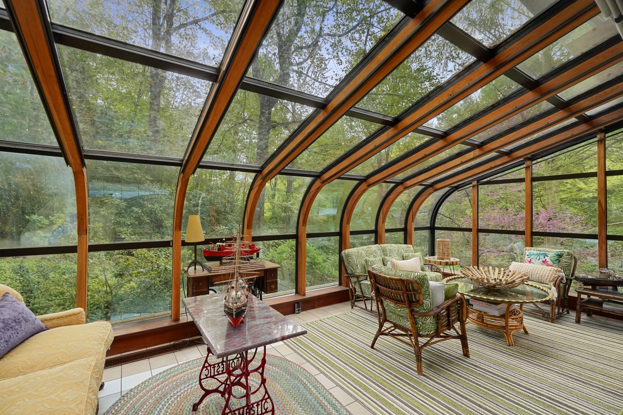 107 Middle Patent Road