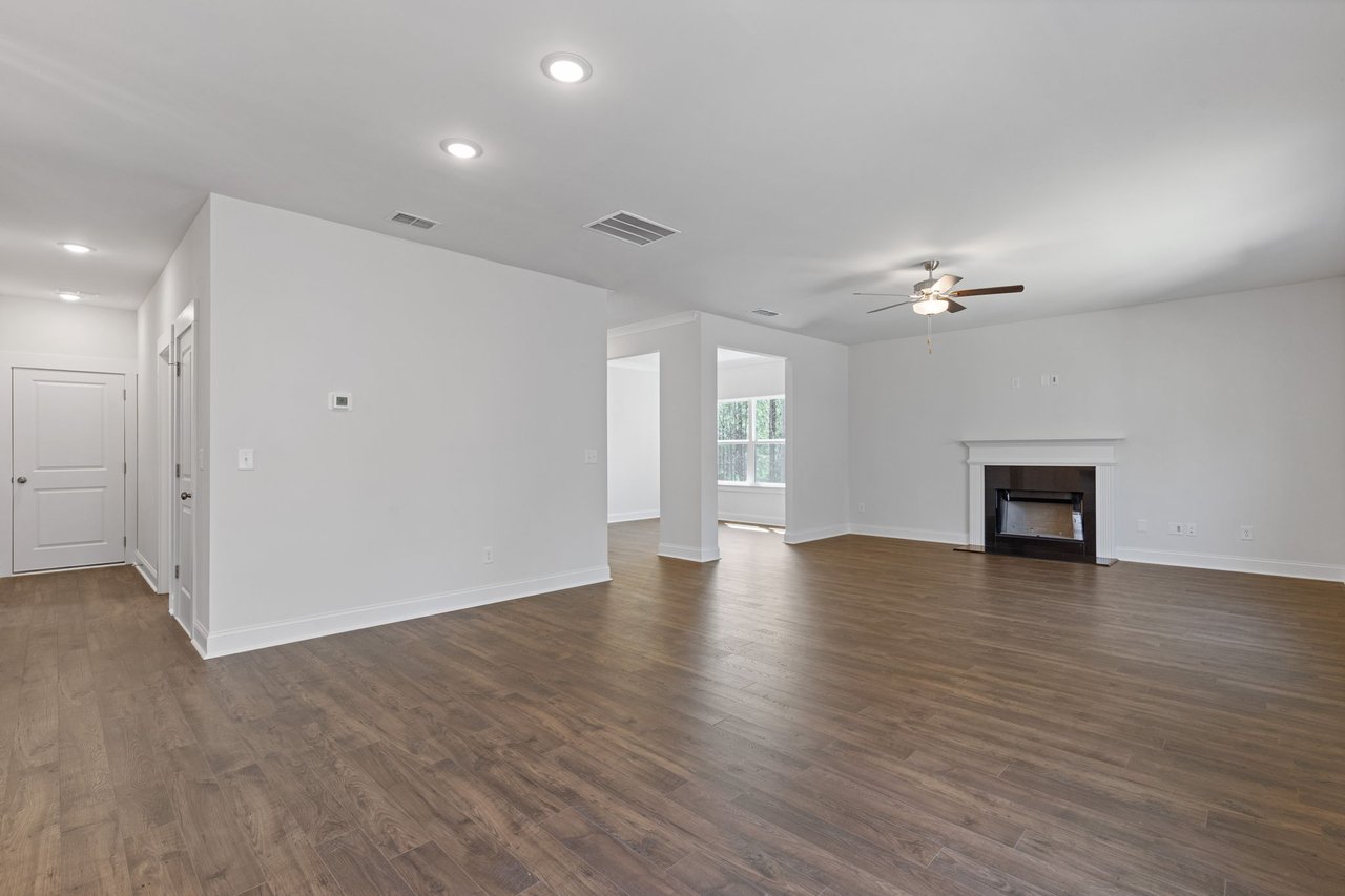 78 Radiant Ct