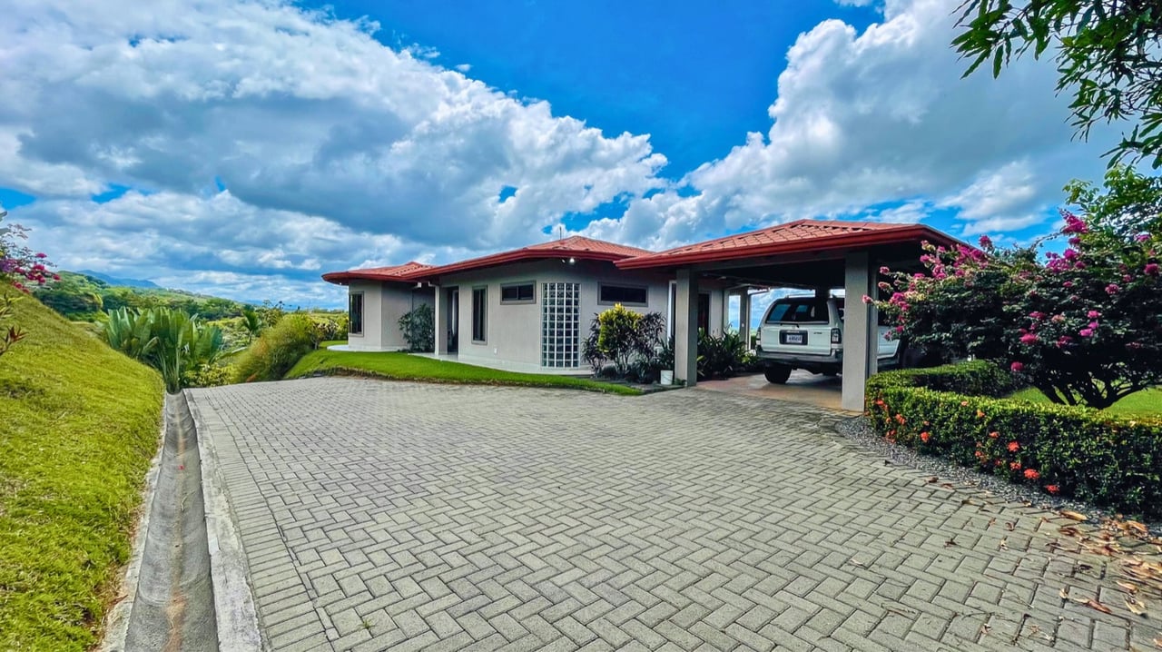 Casa Jean, Window of the Soul 