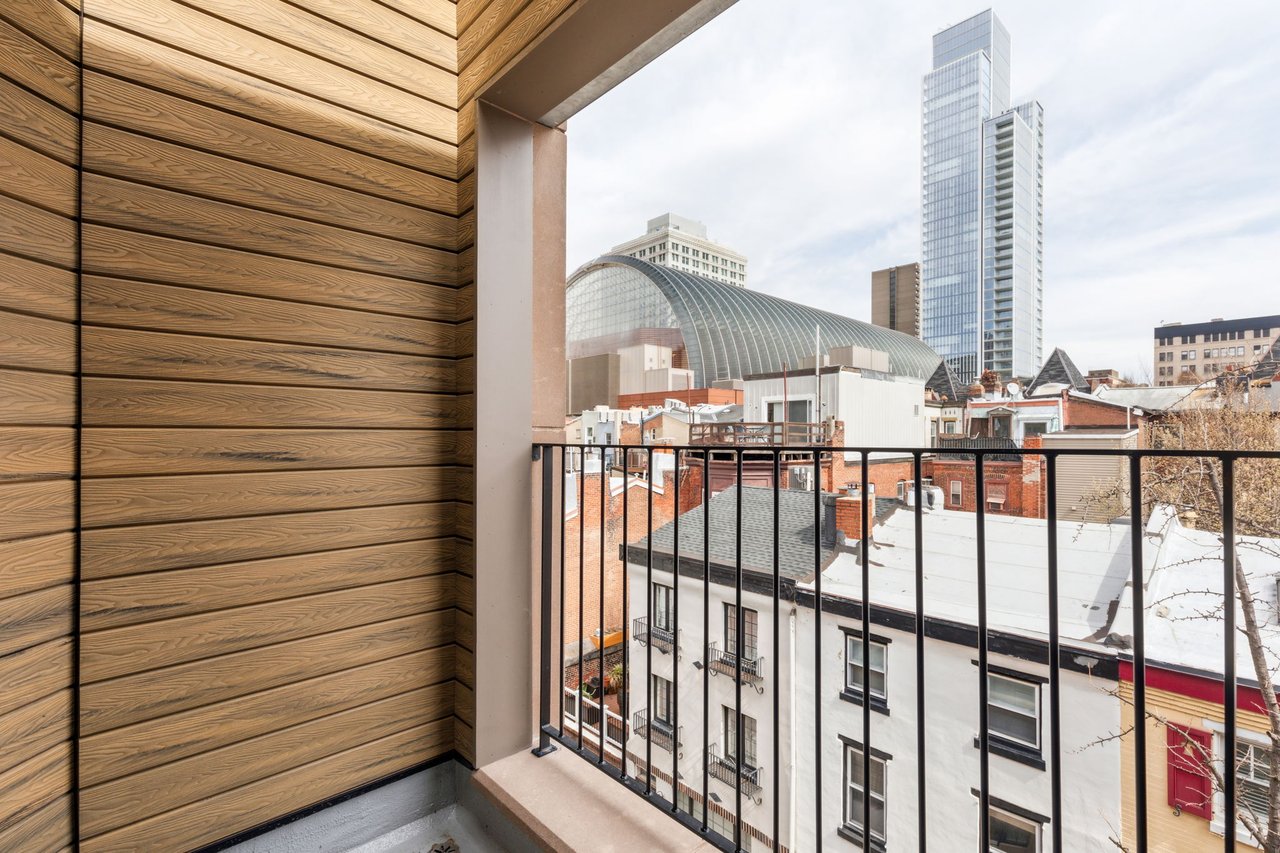 344 S Hicks St, Philadelphia, PA 19102	