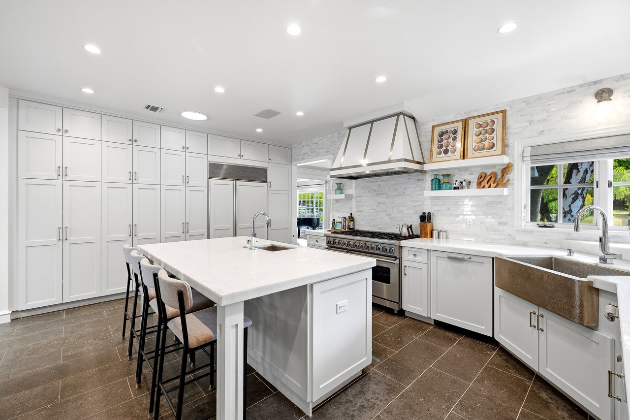 24317 Bridle Trail Rd