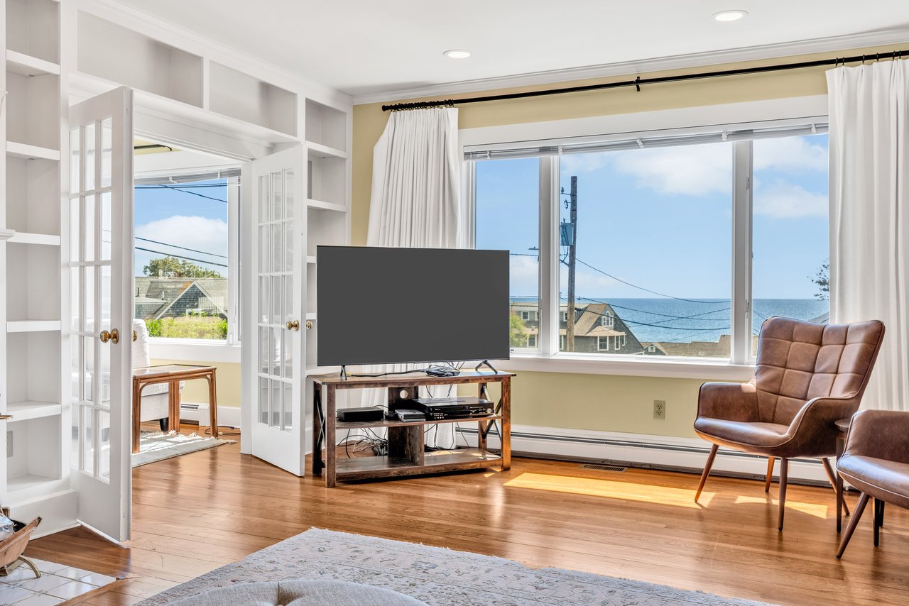 Expansive Water Views in Hyannis Port
