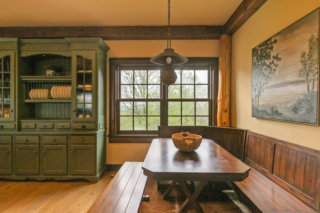 Burt's Lodge
