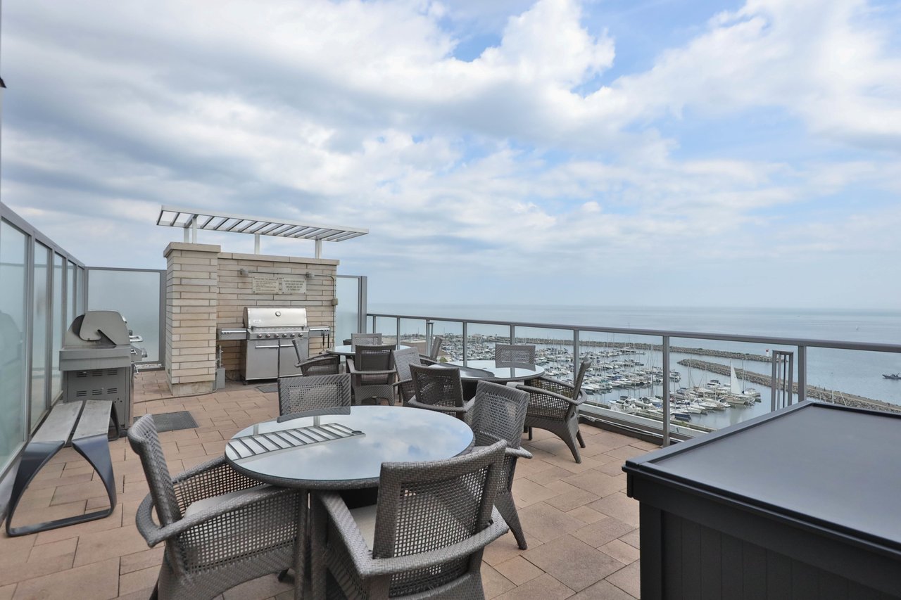 808-11 Bronte Road, Oakville