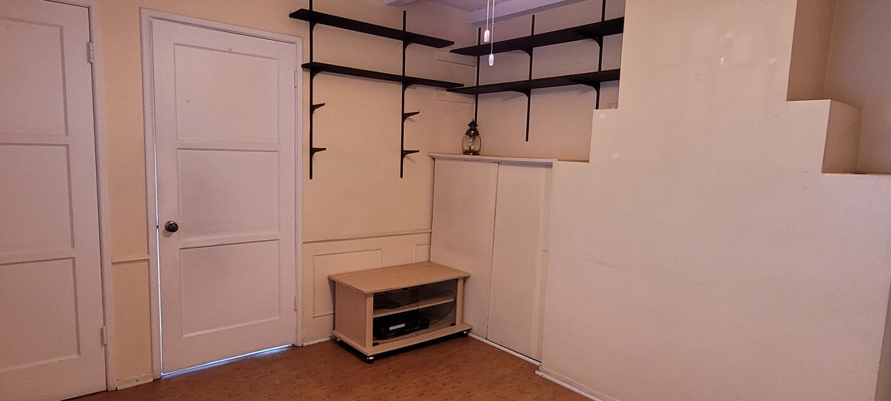 4 Units in Los Angeles