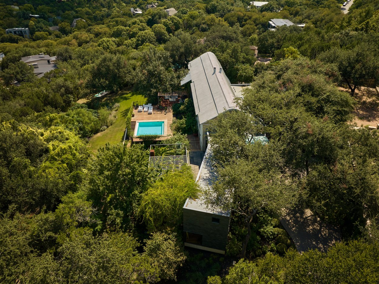 STRATFORD HILLS ARCHITECTURAL LANDMARK