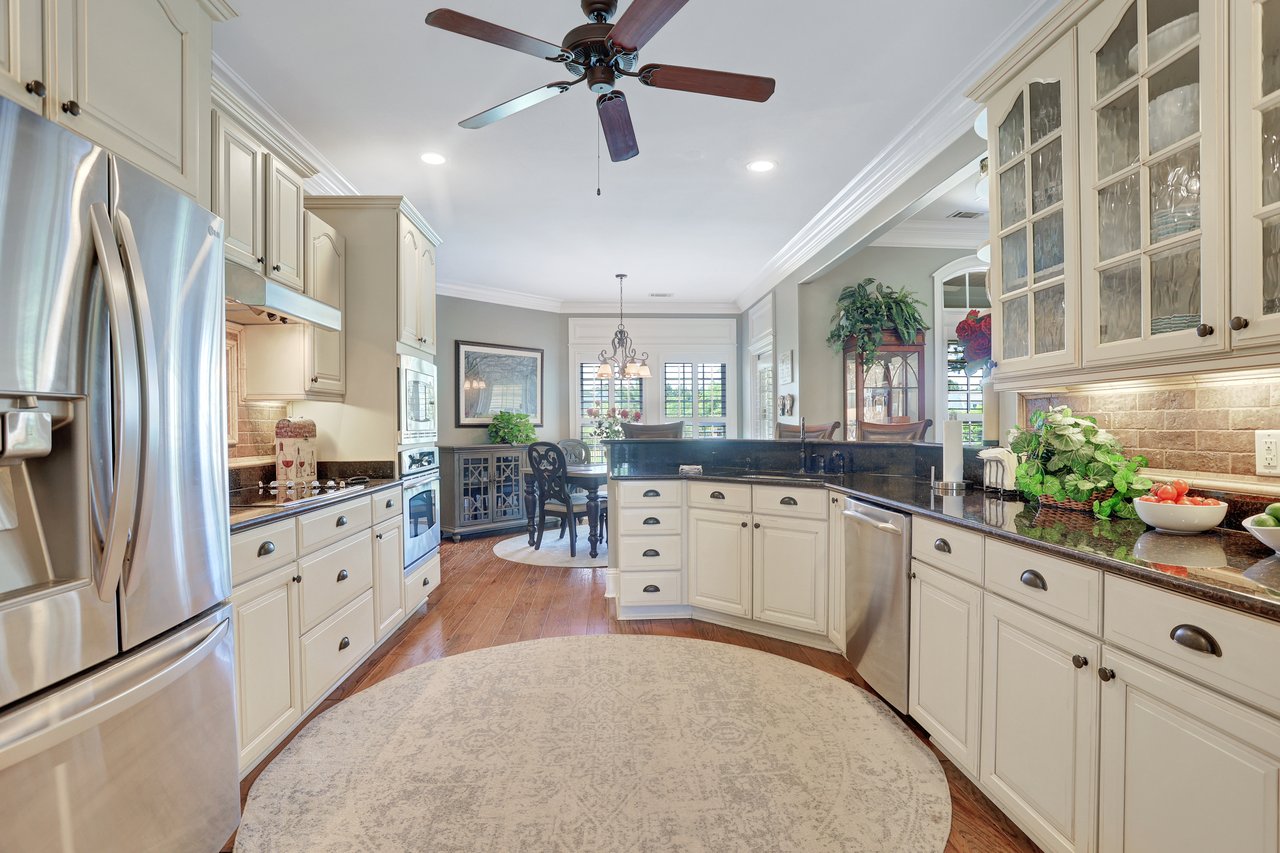 2 Misty Marsh Dr