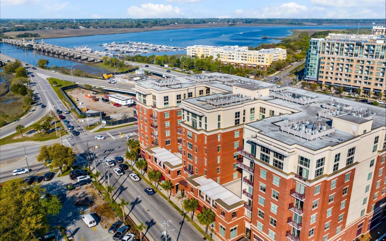 Beautifully Designed Two-Bedroom Condo – 150 Bee Street Unit 507