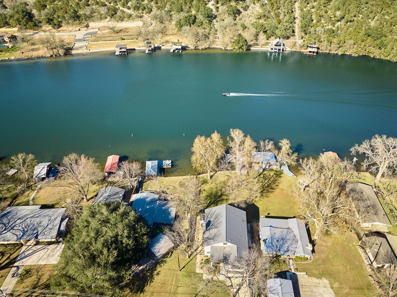 3016 Edgewater Drive