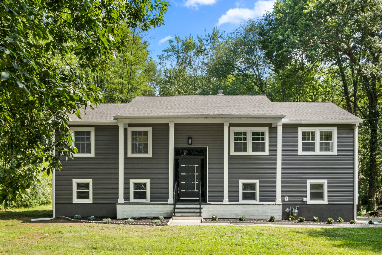 19 Marilyn St