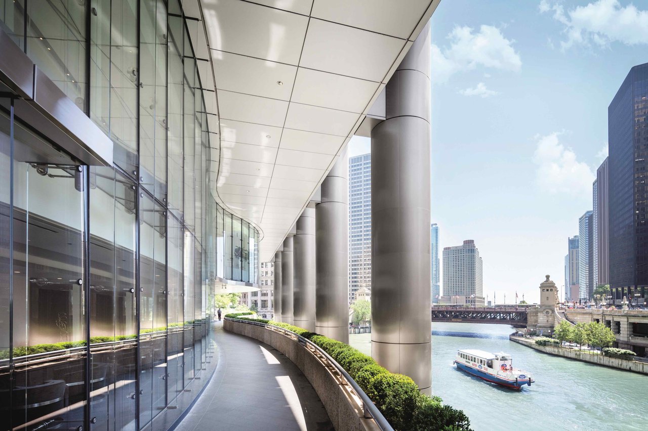 401 N Wabash Ave photos of building exterior with river walk