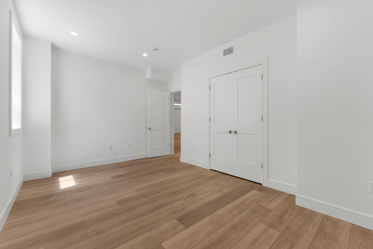 229 Bogert Pl