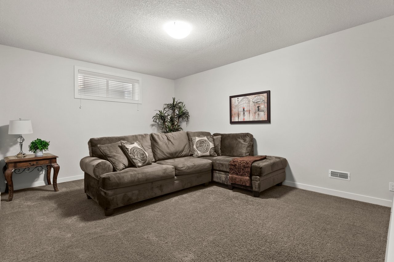 20 Quarry Gardens SE