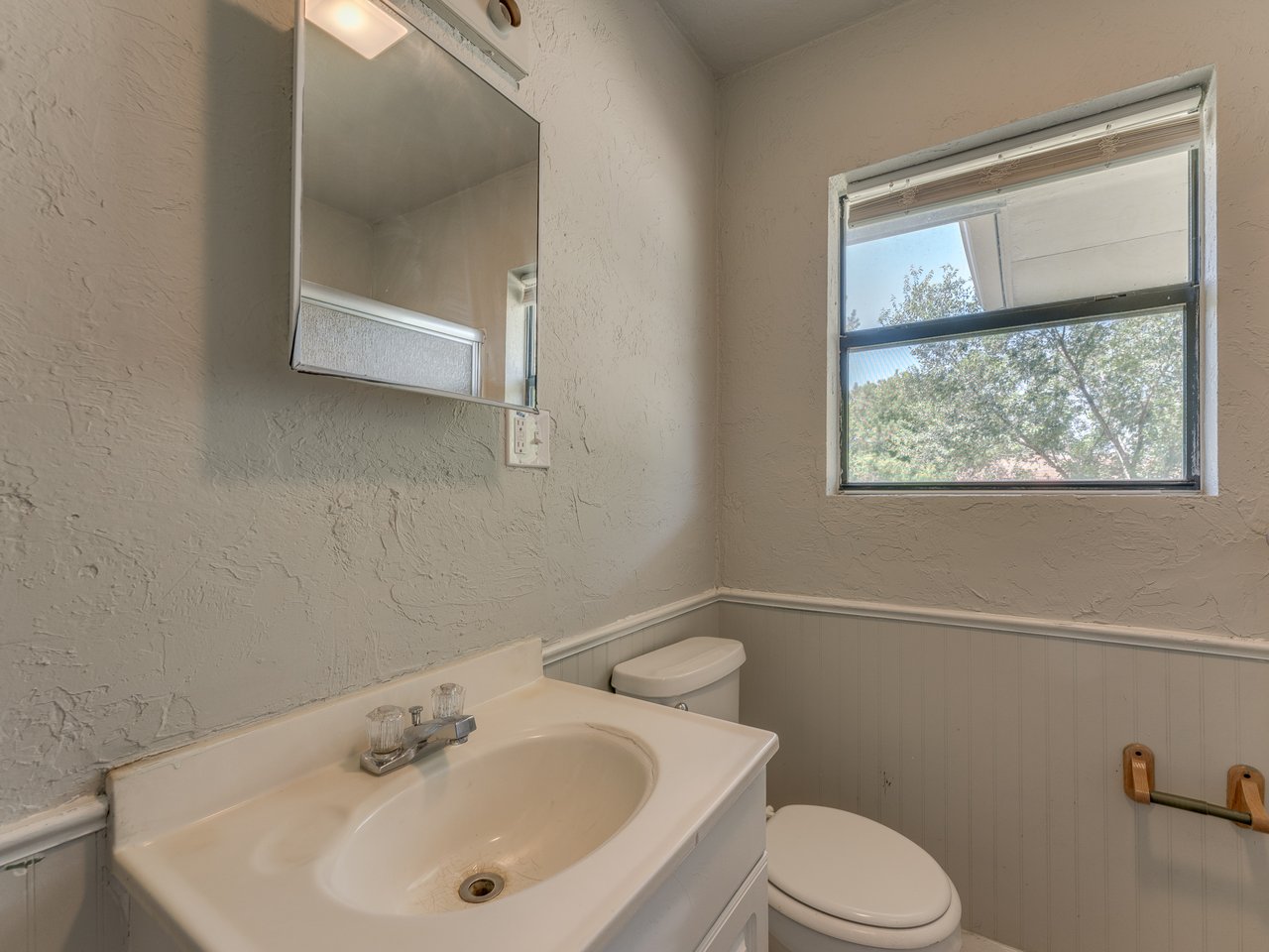 1413 Sherry Lane, Shawnee, OK 74801