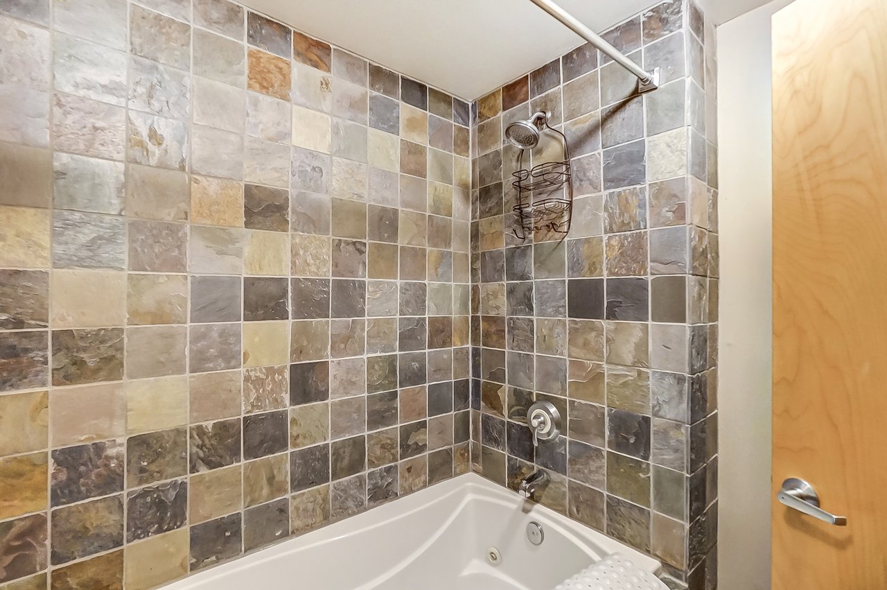 26 E 6th St. (3 units available.) #702, #802 #803