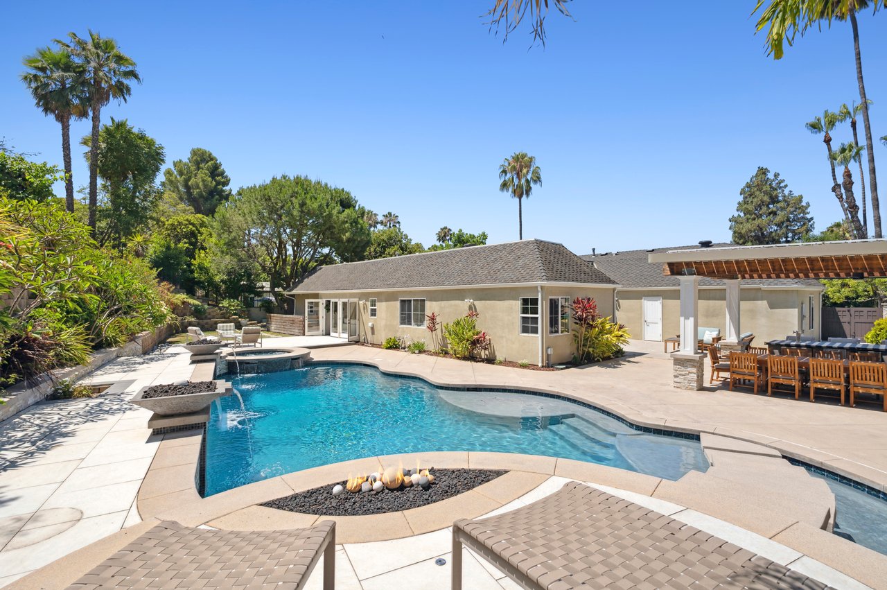 2111 Salt Air Drive